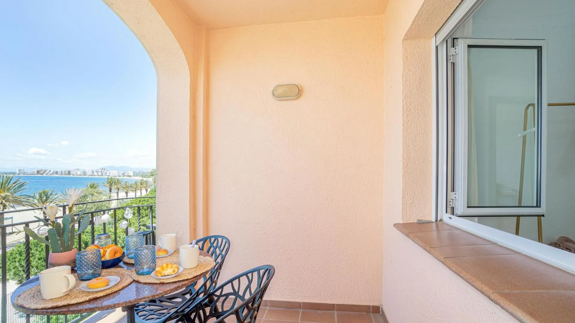 Badia De Roses 2 New Apartment Spain