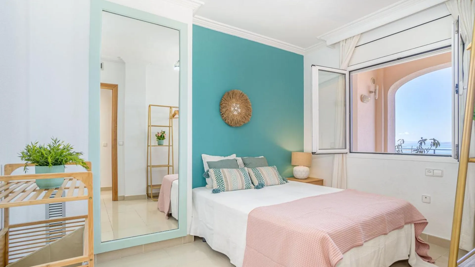 Badia De Roses 2 New Apartment 0*,