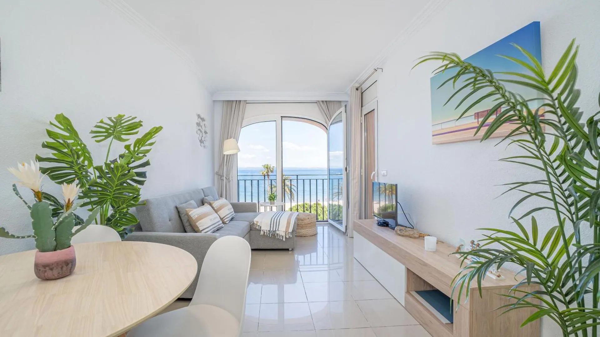 Badia De Roses 2 New Apartment 0*,