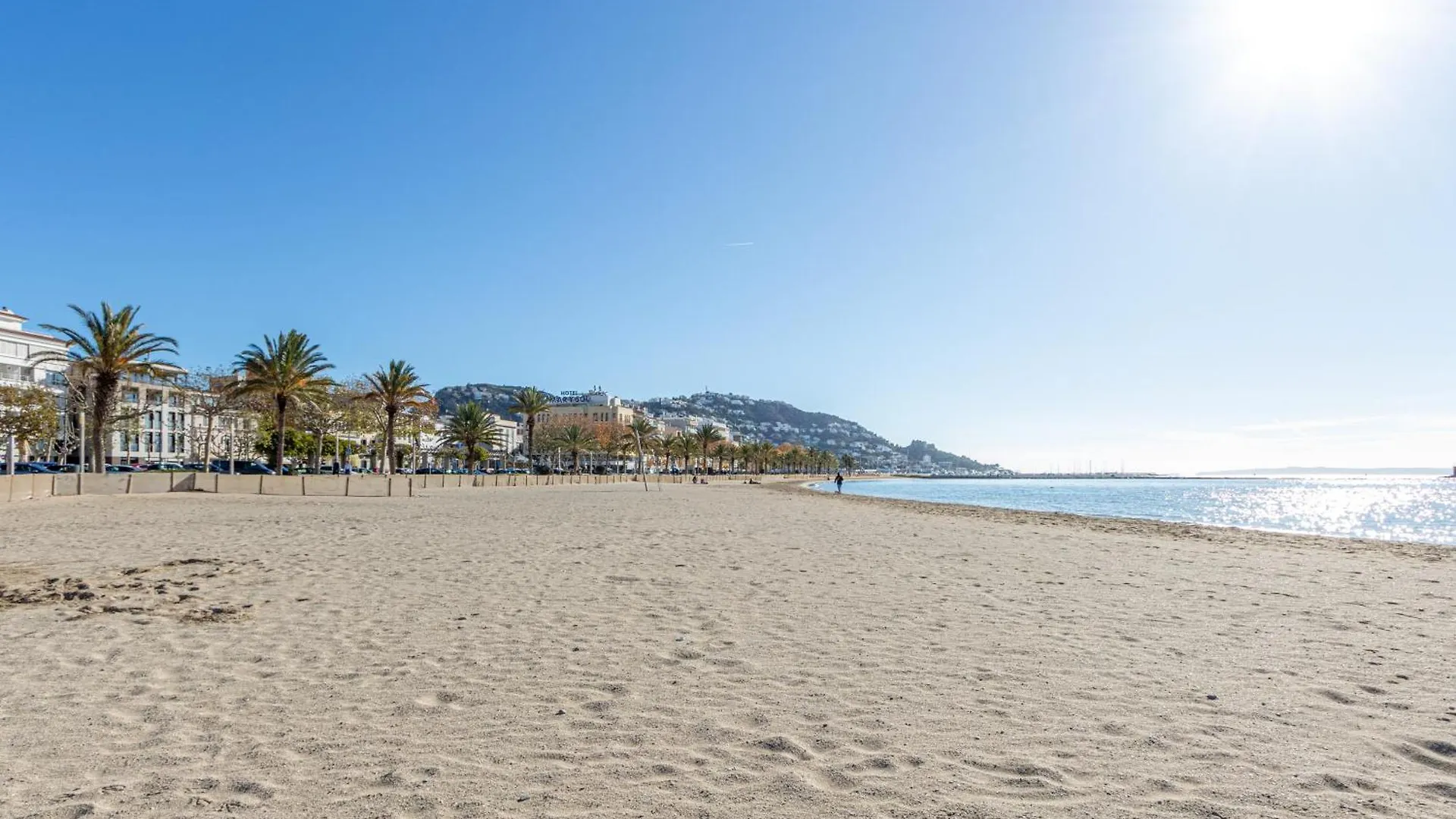 Badia De Roses 2 New Apartment 0*,