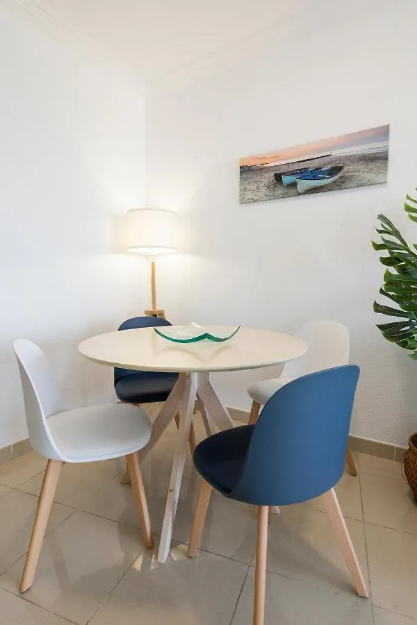 Badia De Roses 2 New Apartment 0*,